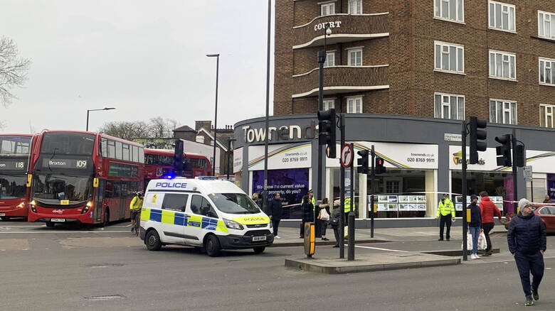 Λονδίνο: Τρομοκρατική επίθεση με μαχαίρι με τραυματίες