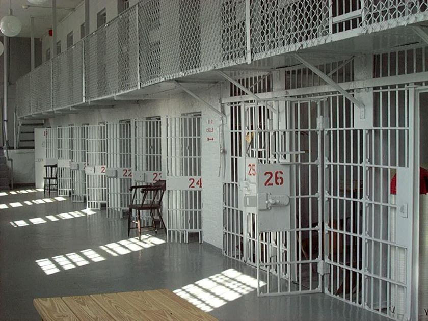 Αποκάλυψη: Αποσυμφόρηση φυλακών με αποφυλακίσεις «ελφροποινίτων»