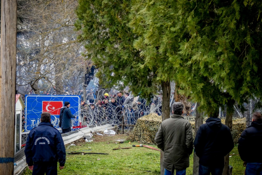 Έβρος: Η Τουρκία στέλνει 1.000 αστυνομικούς ειδικών δυνάμεων