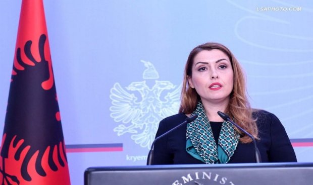 Υπουργός Υγείας της Αλβανίας: Παρατείνεται η καραντίνα «μέχρι τη λήξη της επιδημίας»