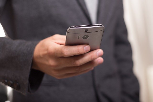 Πανεπιστήμιο Cambridge: Εφαρμογή για κινητά σε ενημερώνει αν έχεις κορωνοϊό