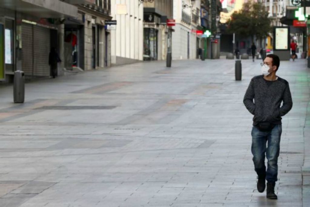 Κορωνοϊός: Σταθερή μείωση των θανάτων στην Ισπανία