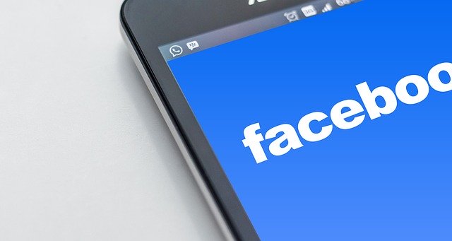 Η Facebook εξαγόρασε την startup παραγωγής GIF Giphy