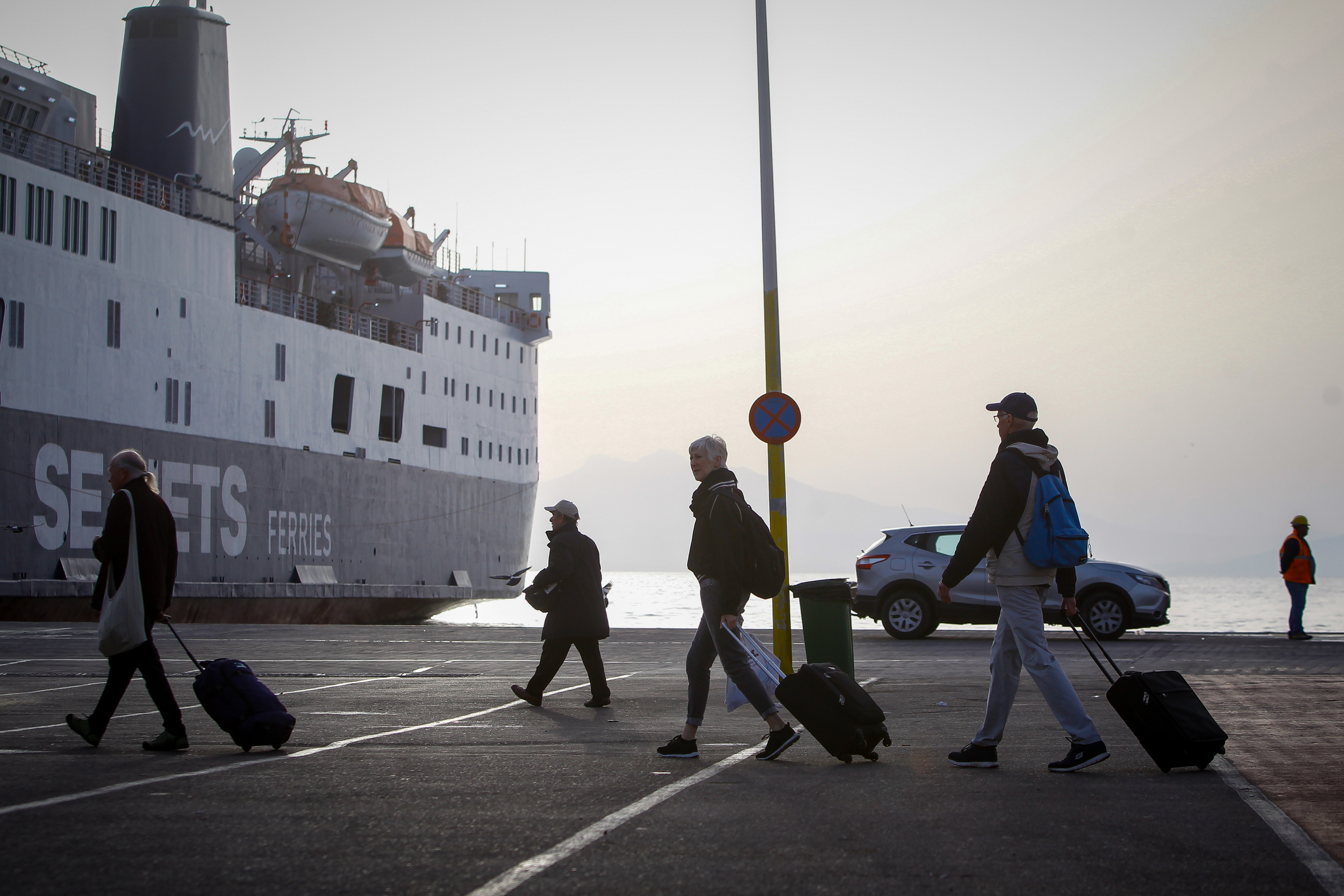 Ακτοπλοΐα: Πώς θα είναι η μετακίνηση με πλοία - Ταξιδιώτες και τα μέτρα ασφαλείας
