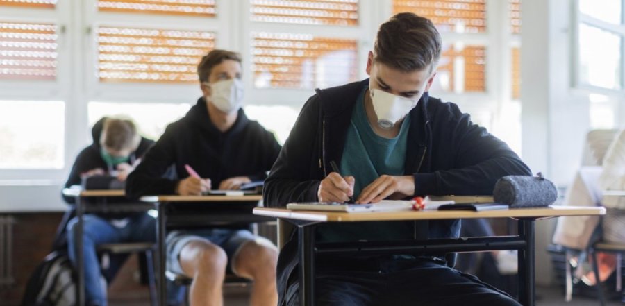 Πώς προστατεύουν την όρασή τους οι μαθητές κατά την περίοδο των Πανελληνίων