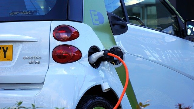 Ηλεκτρικά αυτοκίνητα: Από ποιους παράγοντες επηρεάζεται η διάρκεια ζωής της μπαταρίας;