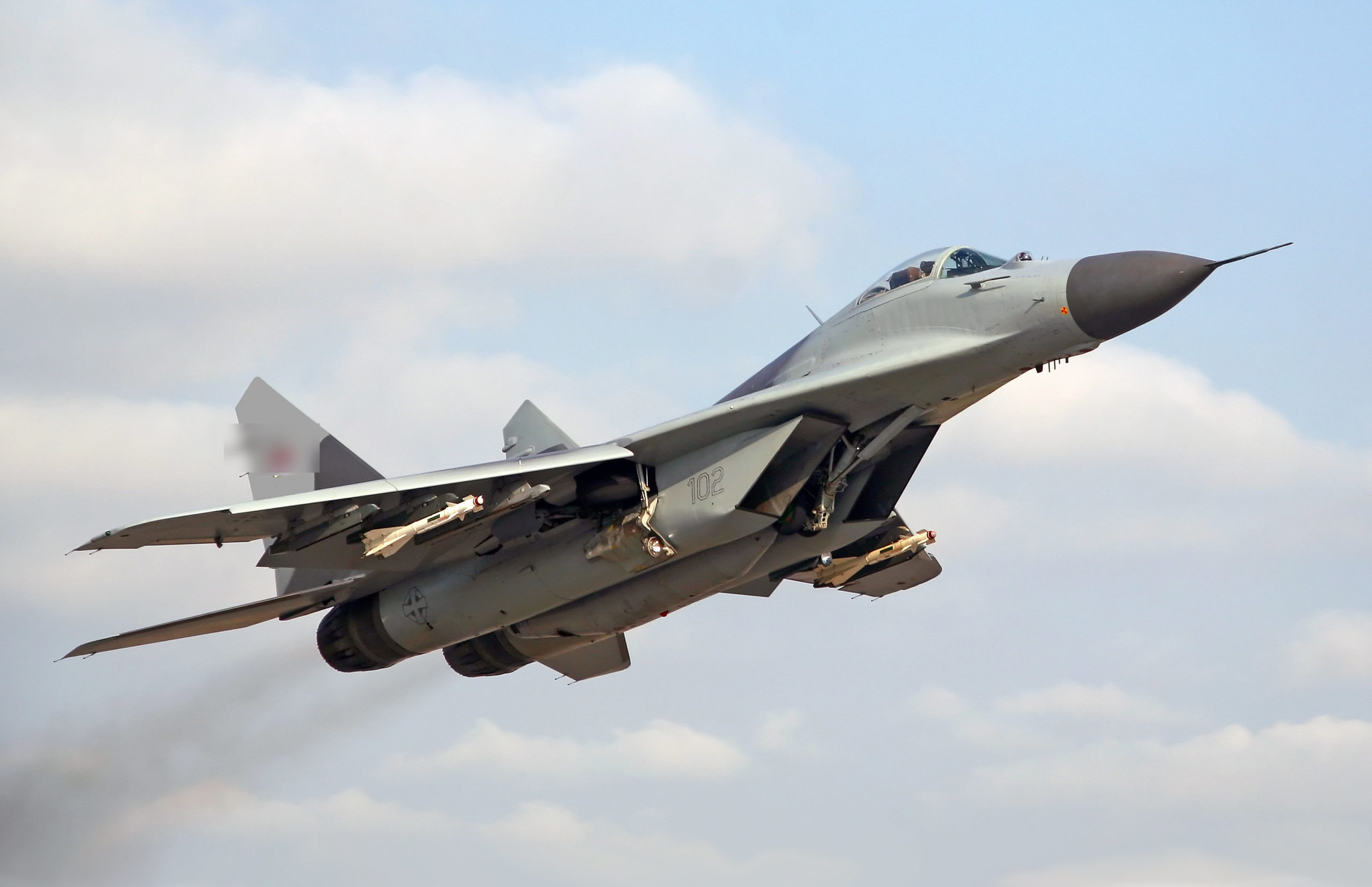 Πολωνία: Η Βαρσοβία θέτει όλα τα MiG-29 "στη διάθεση των ΗΠΑ" για τον πόλεμο στην Ουκρανία