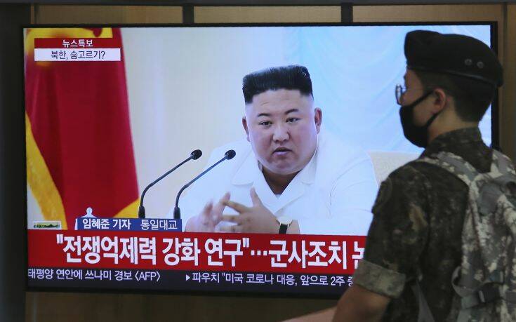 Ο Κιμ Γιονγκ Ουν διακήρυξε πως η Βόρεια Κορέα «νίκησε» τον κορωνοϊό