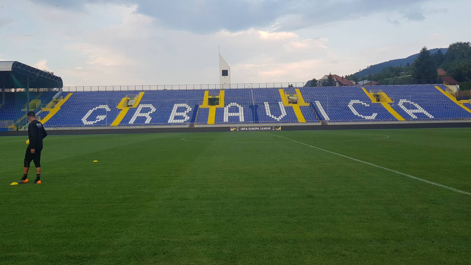 Βοσνία: Έπεσε ξύλο σε αγώνα γυναικείου ποδοσφαίρου