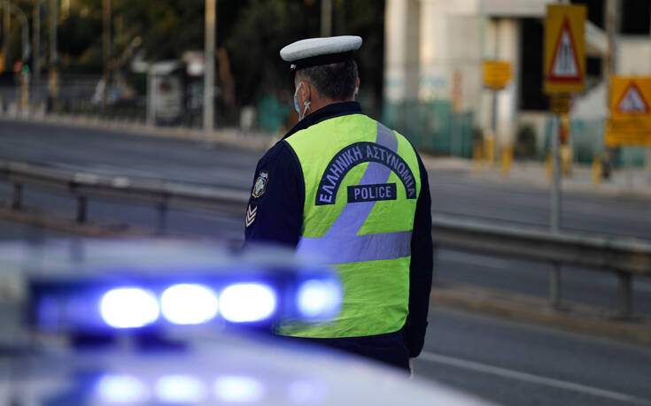 Ένας νεκρός και δύο τραυματίες σε τροχαίο στην Αθηνών-Θεσσαλονίκης