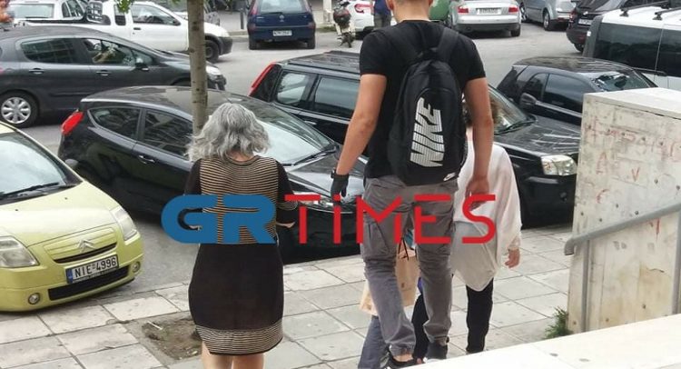 Θεσσαλονίκη: Προσωρινά κρατούμενη η 54χρονη για τη δολοφονία του πρώην πεθερού της με τηγάνι