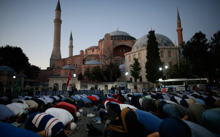 Αγία Σοφία:Τούρκος ιστορικός «Θα υπάρχουν πόρνες στο τζαμί;»