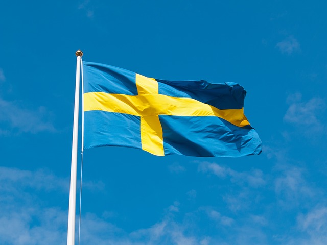 Σουηδία: Η ανοσία της αγέλης δεν απέτρεψε ούτε την πρωτοφανή ύφεση ούτε και τα θύματα