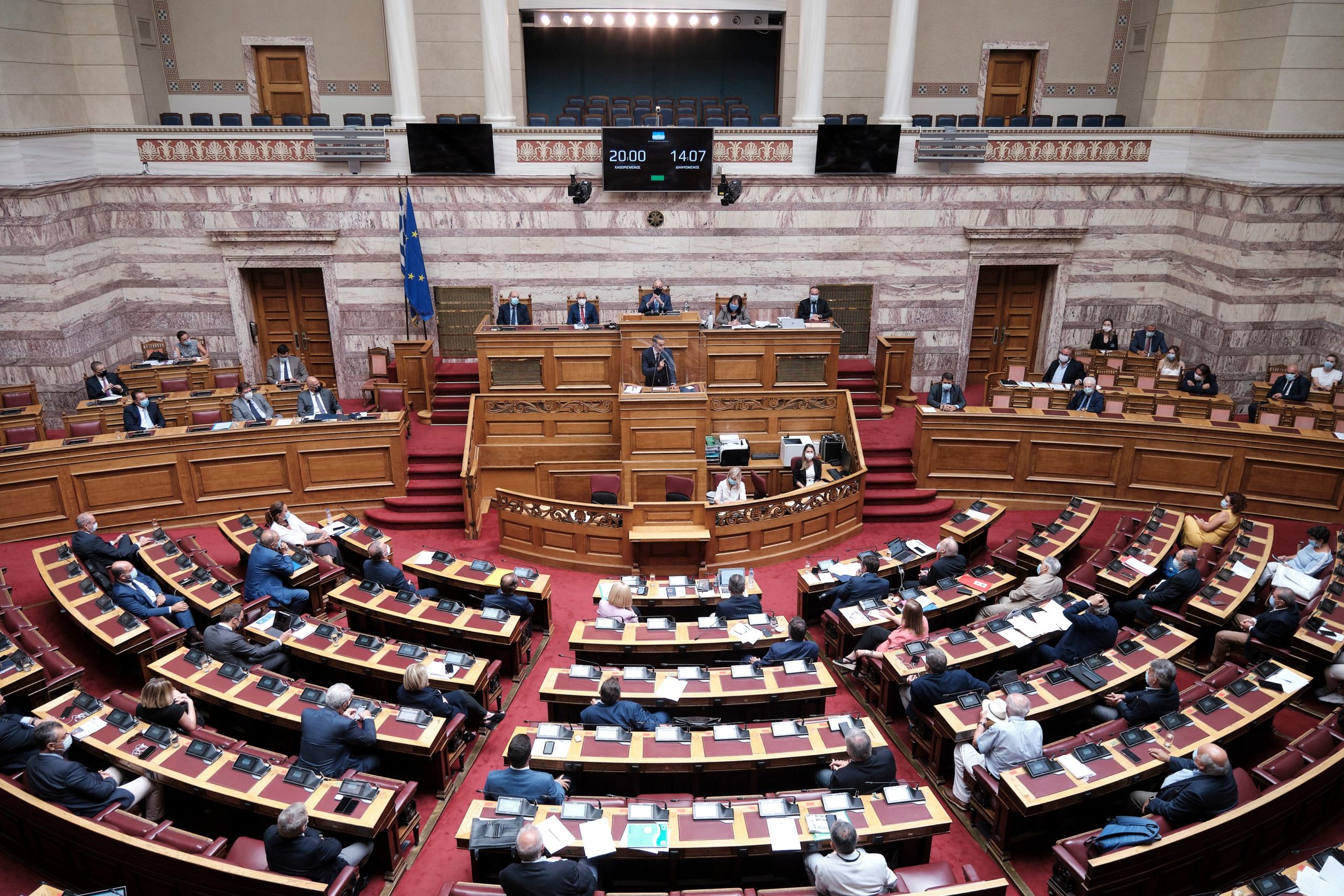 Βουλή: Ψηφίστηκε η άρση της ασυλίας για τους βουλευτές Δ. Χατζηδάκη και Ι. Μελά