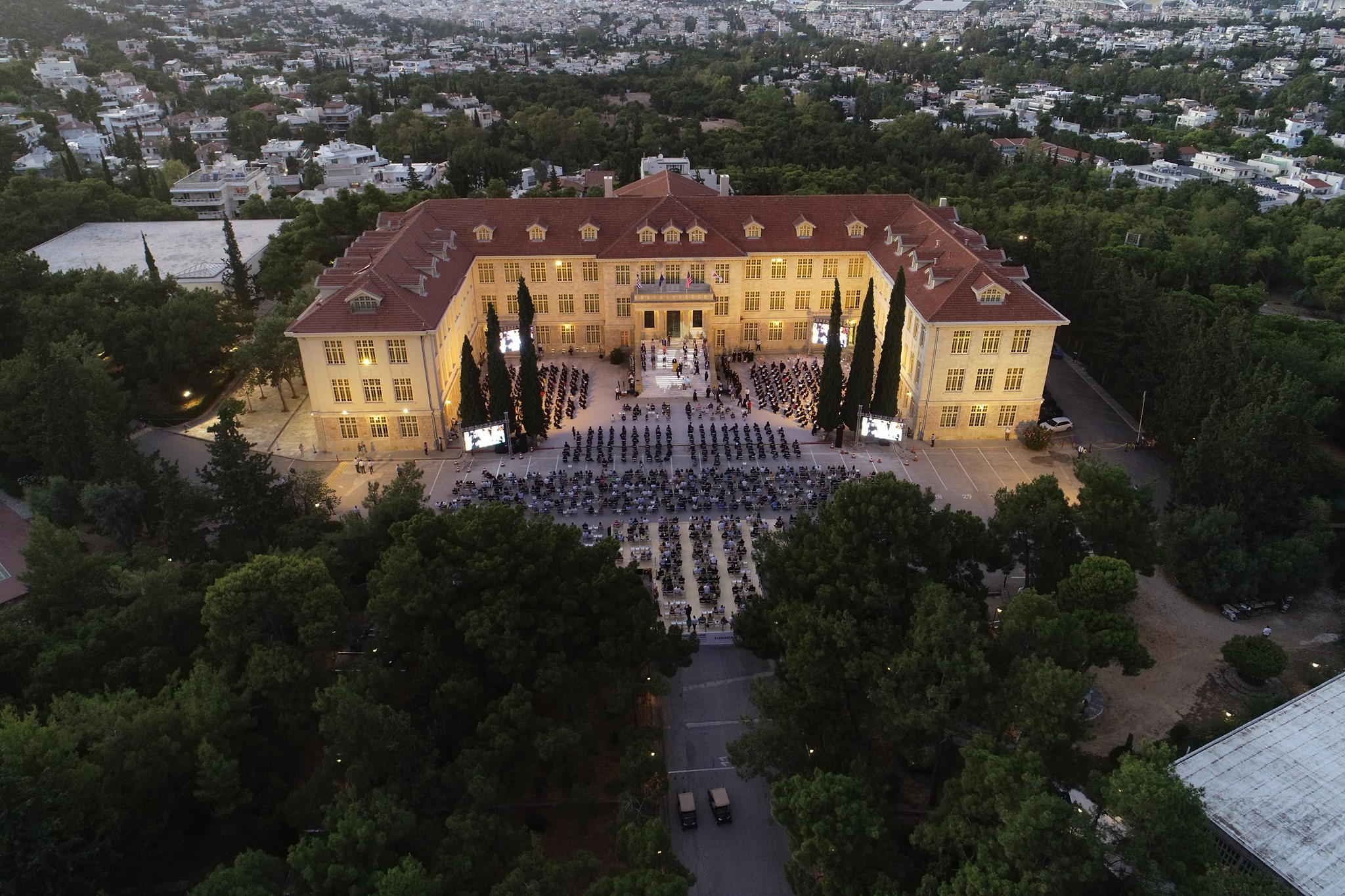 Το Κολλέγιο Αθηνών επιβεβαιώνει τις αποκαλύψεις του e-reportaz