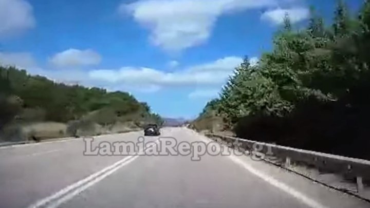Λαμία: Δείτε το σοκαριστικό βίντεο οδηγού που επί ώρα οδηγούσε στο αντίθετο ρεύμα 