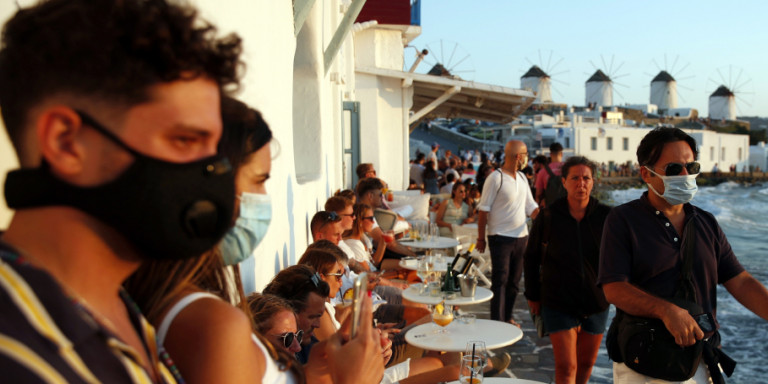 Ολλανδία: 10 ήμερη καραντίνα για όσους επιστρέφουν από τα ελληνικά νησιά