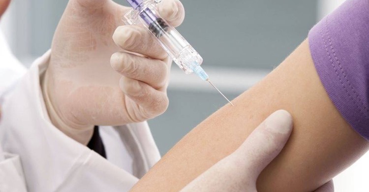 Γώγος: Ο εμβολιασμός για τη γρίπη είναι το «μαστ» του χειμώνα