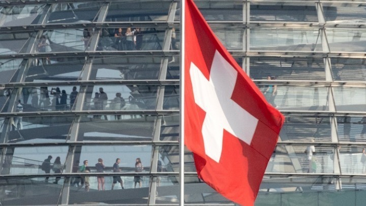 Ελβετία: Δημοψήφισμα για κατάργηση της ελεύθερης μετακίνησης πολιτών με την Ευρωπαϊκή Ένωση