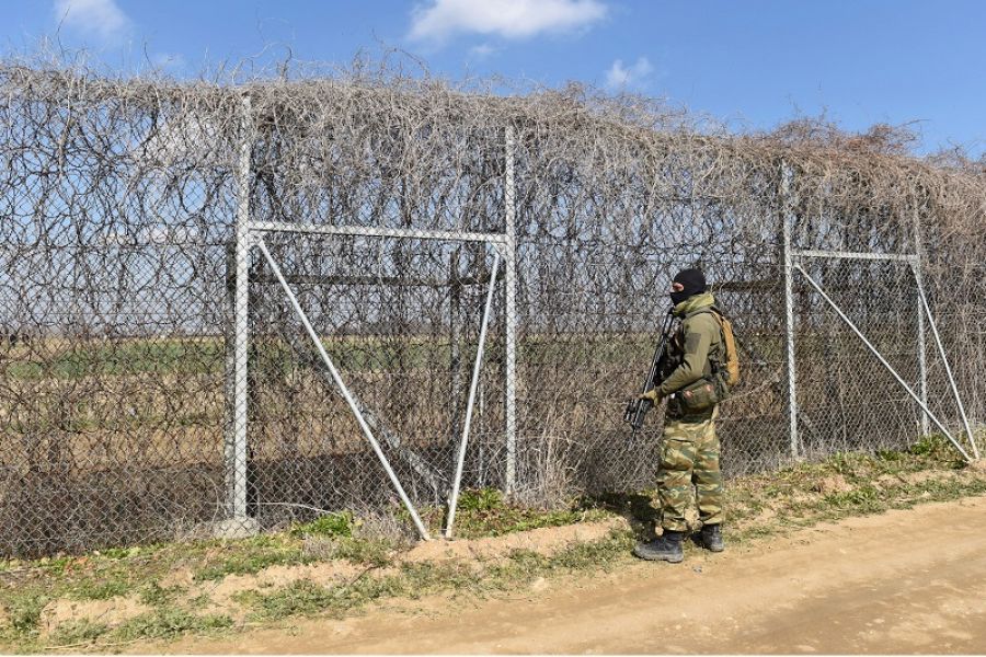 Φόβοι για νέα ένταση στον Εβρο - Κουμουτσάκος : Ενισχύεται ο φράχτης και τα ΕΚΑΜ!
