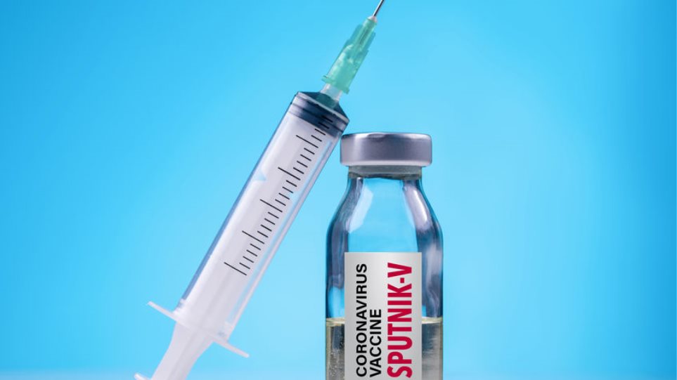 Το ρωσικό εμβόλιο δεν προκαλεί παρενέργειες στο 85% όσων εμβολιάστηκαν