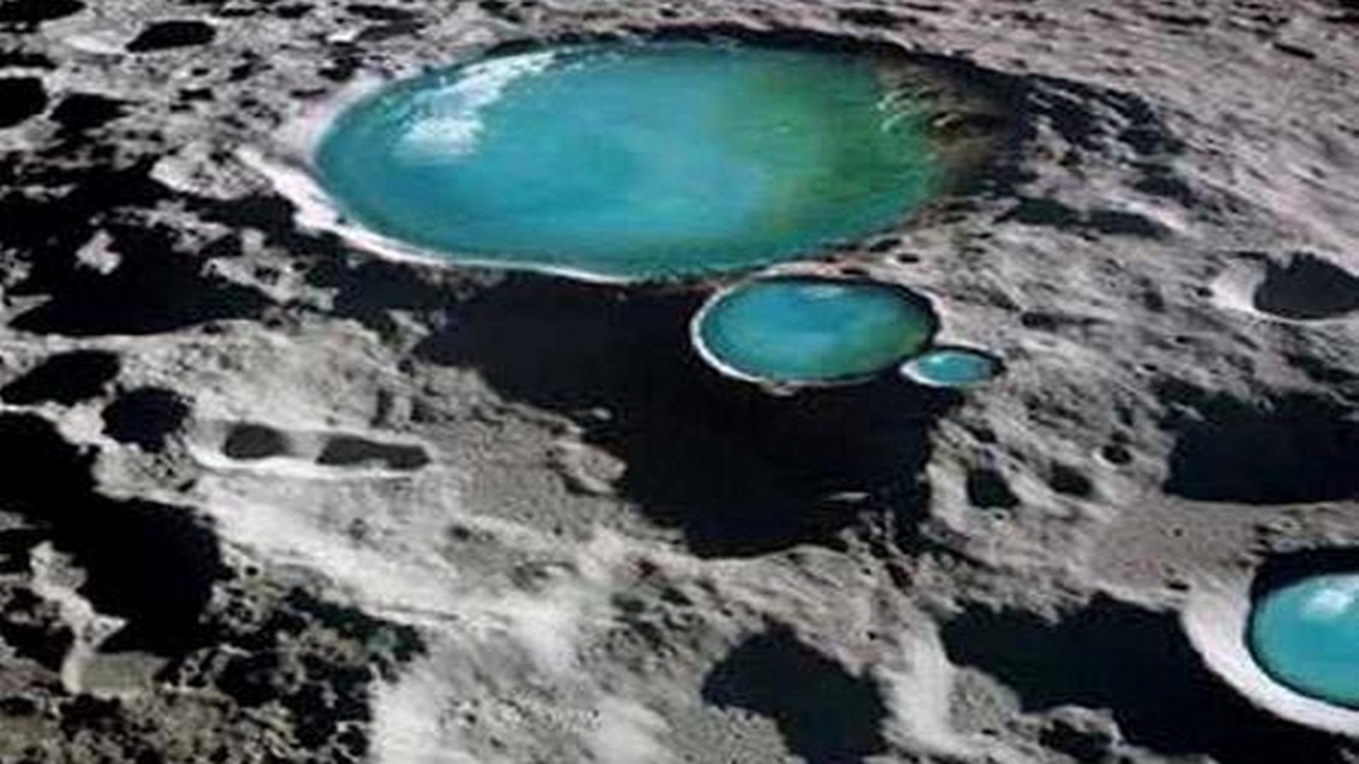 Βρέθηκε νερό στο φεγγάρι