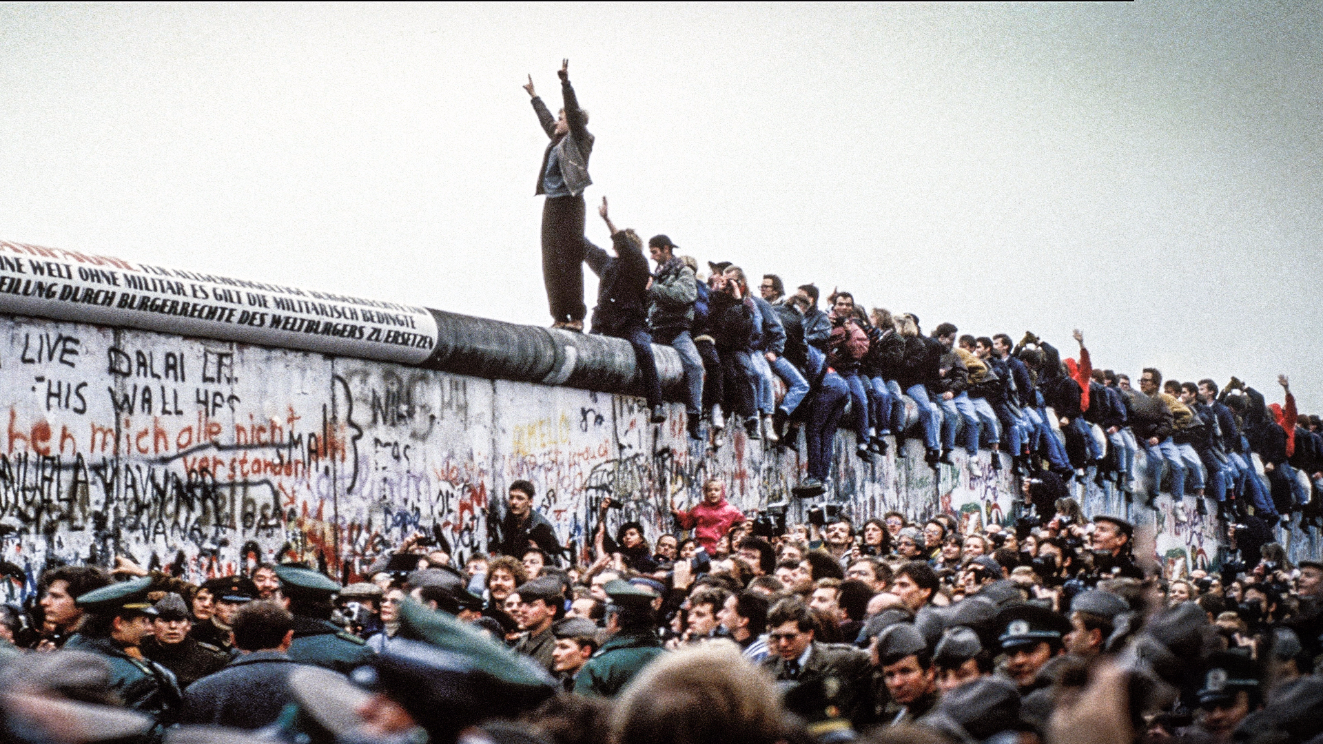 9 Νοεμβρίου 1989. Η πτώση του τείχους του Βερολίνου. Η μέρα που άλλαξε τον ρου της ιστορίας