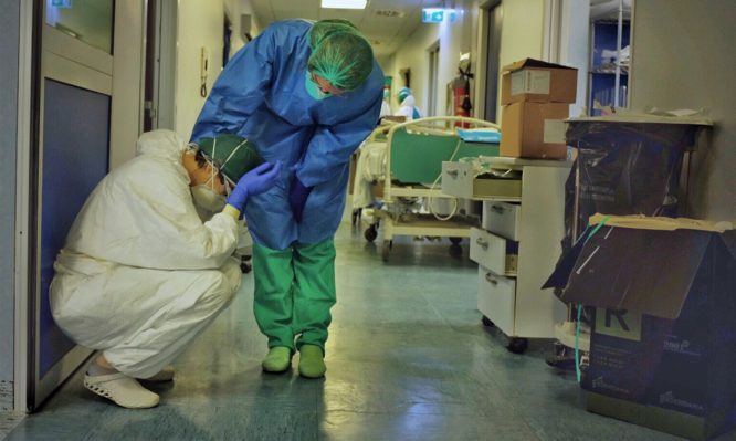 Αποκάλυψη σοκ: Στον εισαγγελέα στοιχεία για επιλογή ασθενών με κορωνοϊό σε νοσοκομεία της Β. Ελλάδας!