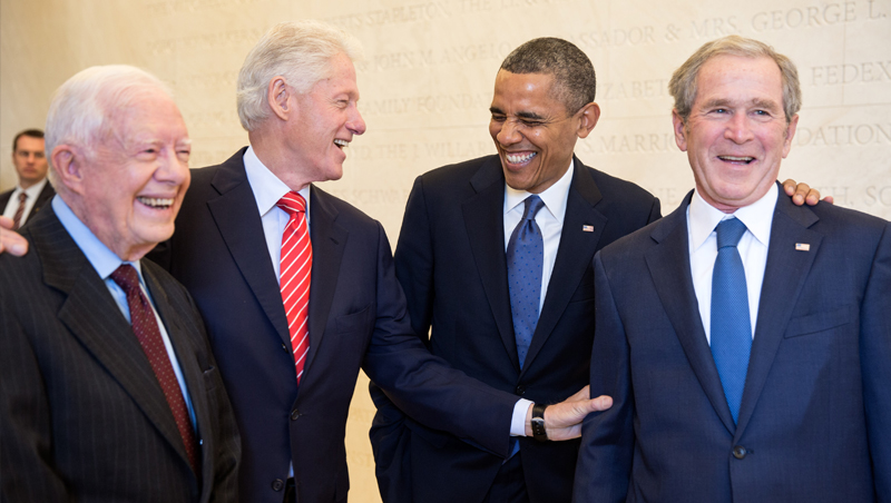 Τρεις πρώην πρόεδροι των ΗΠΑ δηλώνουν πως θα εμβολιαστούν δημοσίως για τον κορωνοϊό