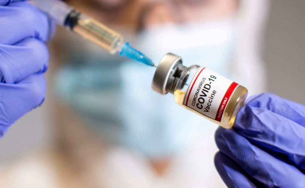 «Επιχείρηση Ελευθερία»: Πριν τα Χριστούγεννα τα πρώτα εμβόλια -Πώς θα γίνει ο εμβολιασμός και τα ραντεβού
