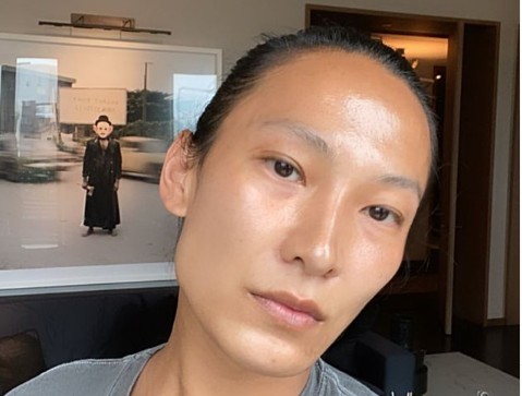 Alexander Wang : Καταγγελίες ανδρών μοντέλων και τρανς ατόμων για σεξουαλικές επιθέσεις