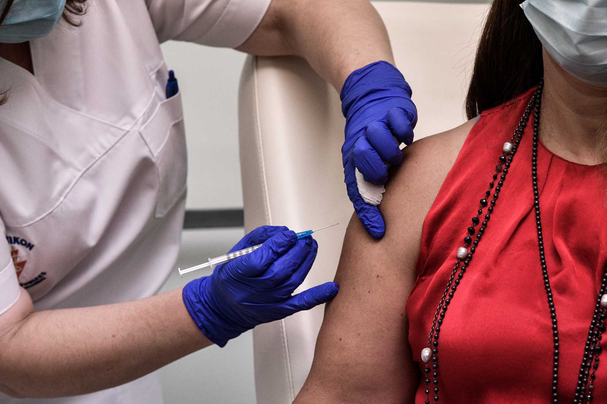 20 Ιανουαρίου οι εμβολιασμοί του γενικού πληθυσμού -Παρουσιάστηκε περιστατικό αλλεργικής αντίδρασης