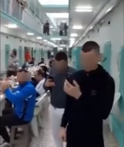 Φυλακές Κορυδαλλού: Διατάχθηκε ΕΔΕ για το χθεσινό γλέντι των κρατουμένων (βίντεο)