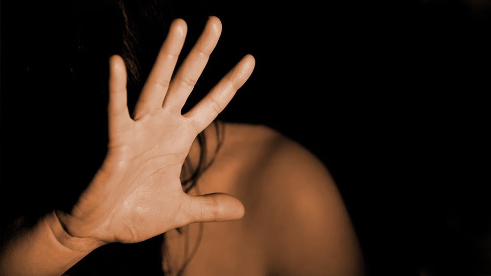 Ηράκλειο: Ανήλικη κατήγγειλε τον 19χρονο φίλο της για βιασμό