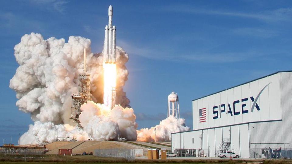 Inspiration4: Πτήση μόνο με ιδιώτες αστροναύτες από τη SpaceX