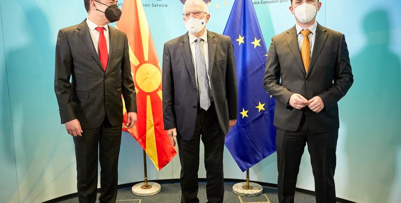 Συνάντηση Μπορέλ με τον αναπληρωτή πρωθυπουργό της Βόρειας Μακεδονίας Νικολά Ντιμιτρόφ