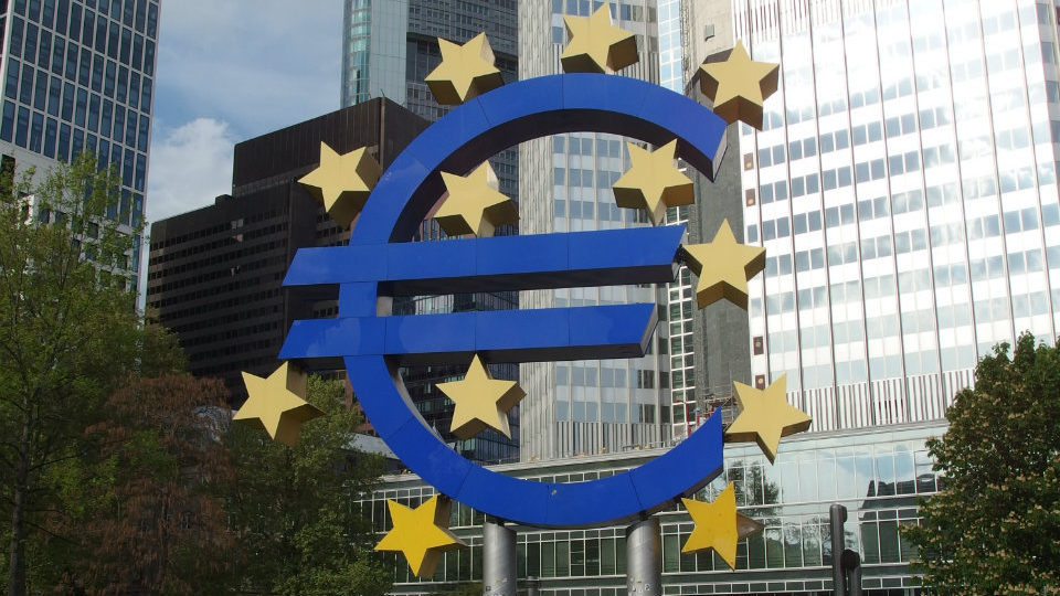 Αμετάβλητη η νομισματική πολιτική της ΕΚΤ