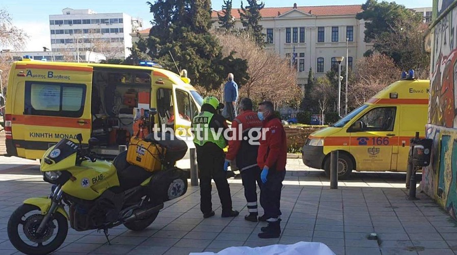 Θεσσαλονίκη: Βουτιά θανάτου για 66χρονο από τον 5ο όροφο πολυκατοικίας