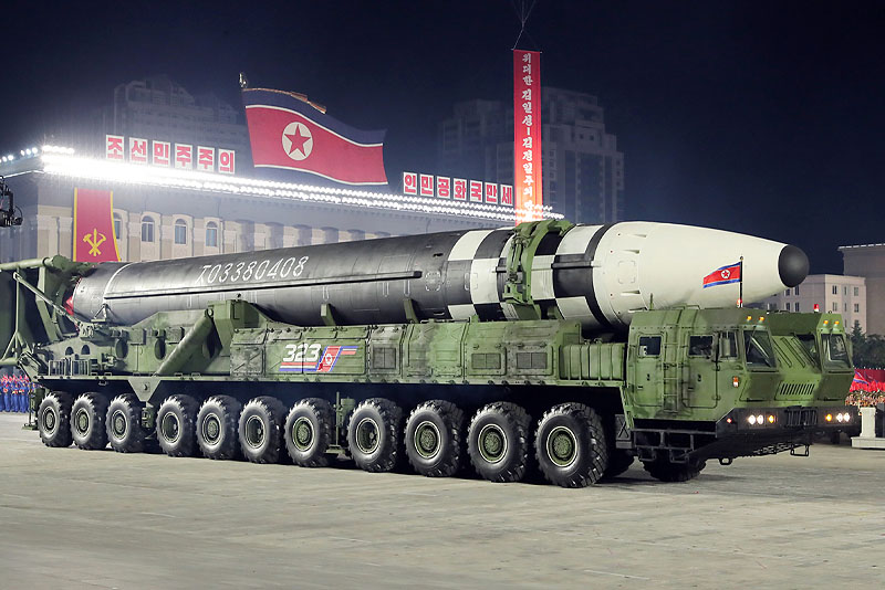 Η Βόρεια Κορέα παρουσίασε «το ισχυρότερο όπλο του κόσμου»