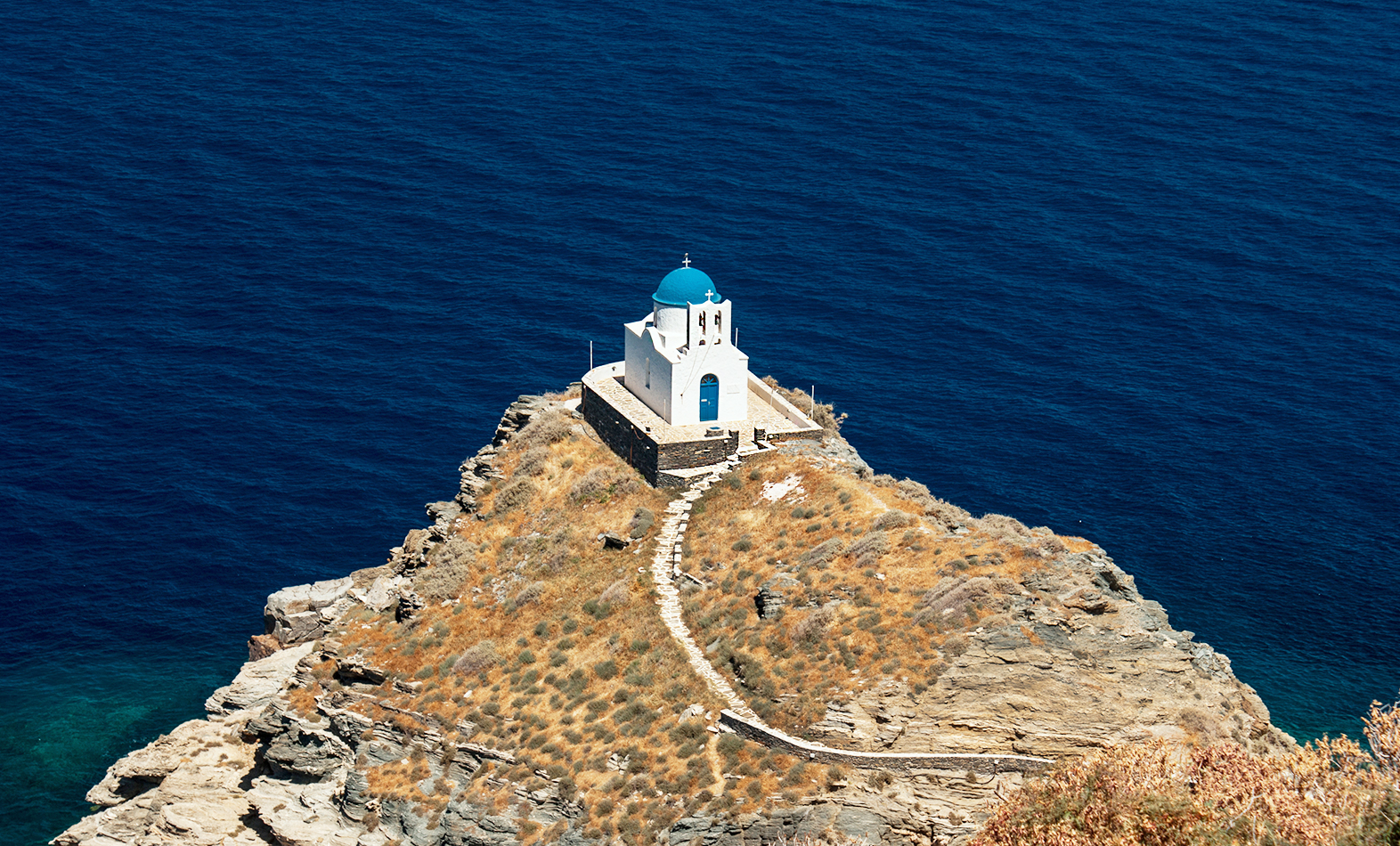 Ποια είναι τα 15 ελληνικά νησιά που προτείνει η Daily Telegraph