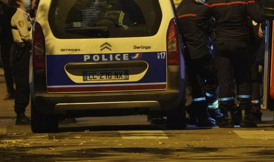 Γαλλία:Τραυματισμός αστυνομικών -Προσπαθούσαν να διαλύσουν παράνομο πρωτοχρονιάτικο ρέιβ πάρτι