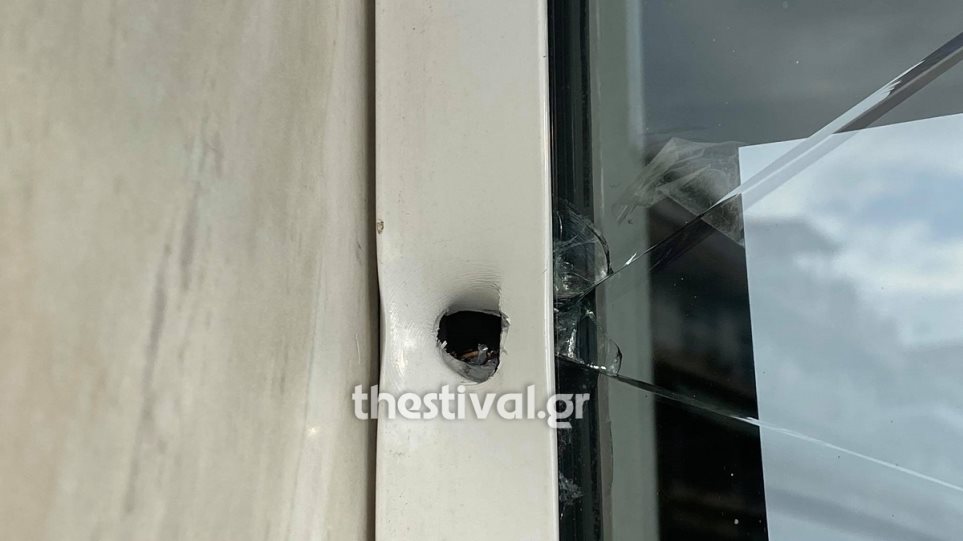 Θεσσαλονίκη: Πυροβολισμοί στη μέση του δρόμου – Συναγερμός στην Αστυνομία (φωτό)