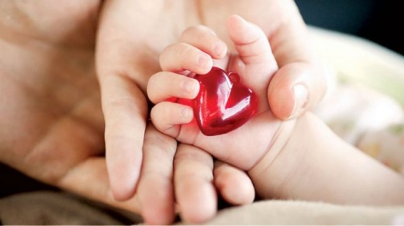 Γονείς παιδιών με συγγενείς καρδιοπάθειες:"Αποφασίζουν για τα παιδιά μας χωρίς εμάς"