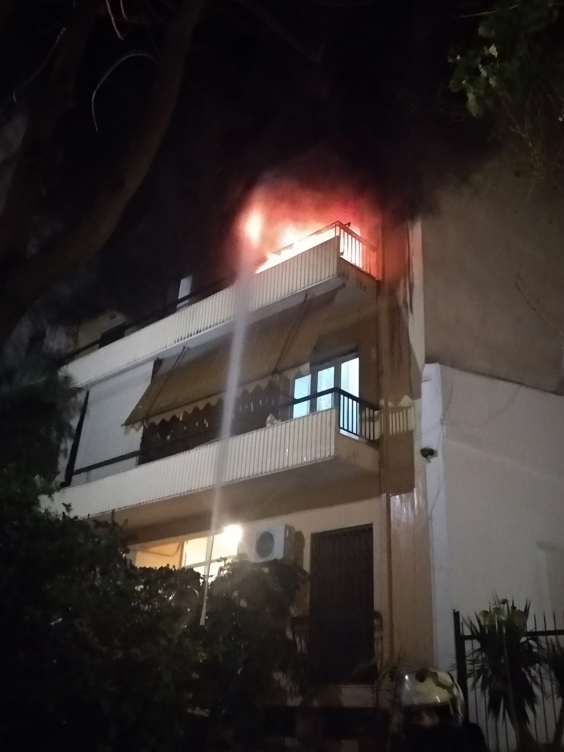 Τώρα: Πυρκαγιά σε διαμέρισμα στο Παγκράτι