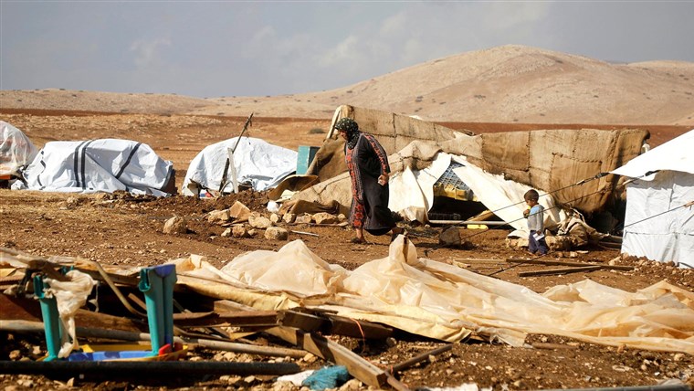 Η ΕΕ καταδικάζει την καταστροφή χωριού Βεδουίνων από το Ισραήλ στην Δυτική όχθη