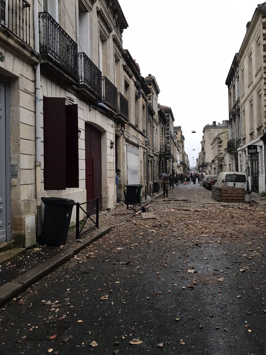 Πανικός από έκρηξη σε κτήριο στο Μπορντό της Γαλλίας