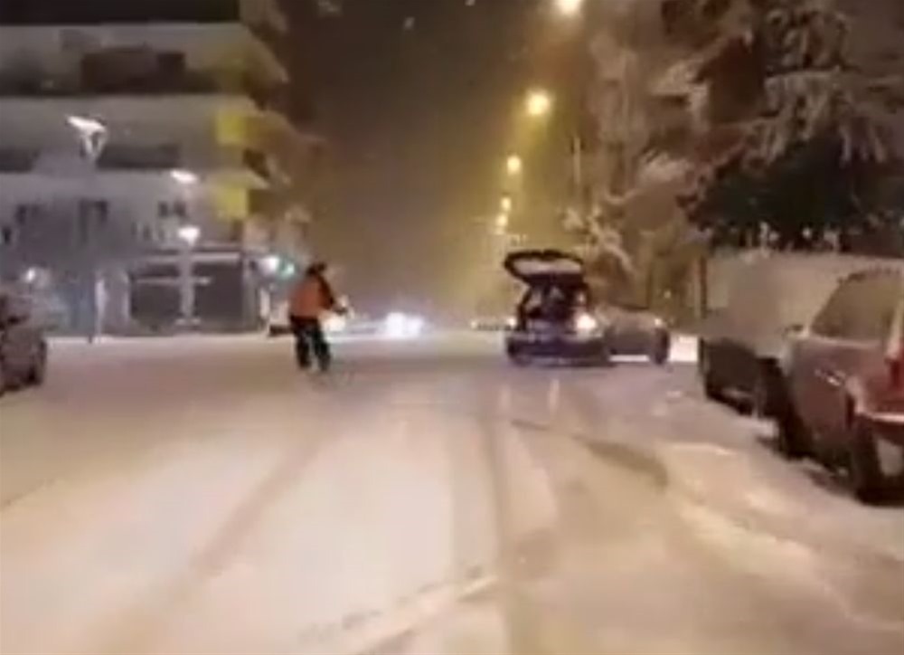 Απίστευτο βίντεο: Car ski σε κεντρικό δρόμο