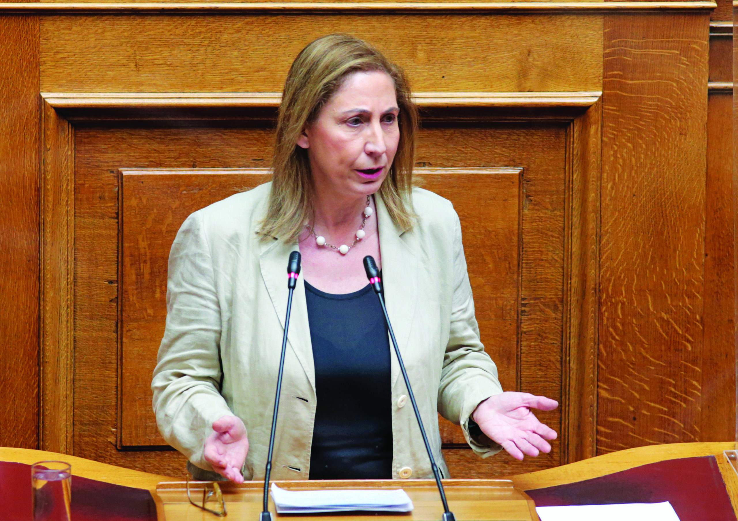 Βουλή - Πρόταση δυσπιστίας - Μ. Ξενογιαννακοπούλου: Επιβλαβής για τον τόπο η κυβέρνηση Μητσοτάκη
