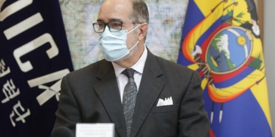 Παραιτήθηκε ο υπουργός Υγείας του Ισημερινού – Διατήρησε τη θέση του τρεις εβδομάδες