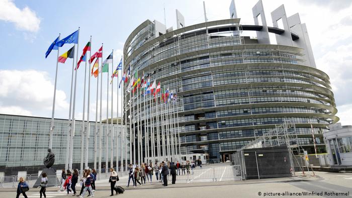 "Ευρωπαϊκή συμμαχία" από τα ακροδεξιά Κόμματα της Ουγγαρίας της Ιταλίας και της Πολωνίας στο Ευρωπαϊκό Κοινοβούλιο